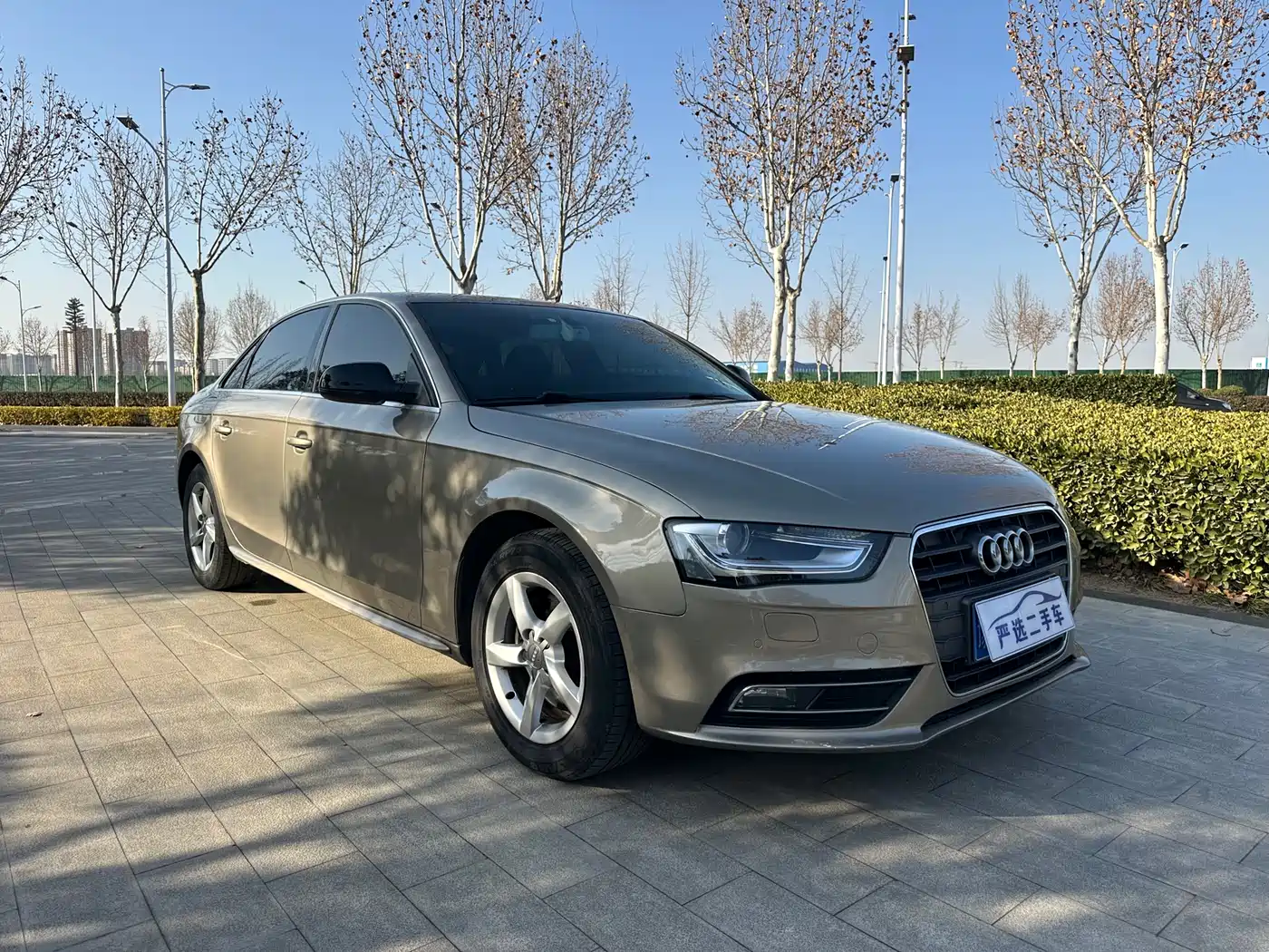 Audi A4L 2013 35 TFSI Automatic Comfort фото 3