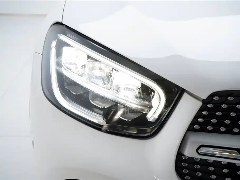 Mercedes-Benz GLC 2022 Facelift GLC 260 L 4MATIC Luxury Model фото 12