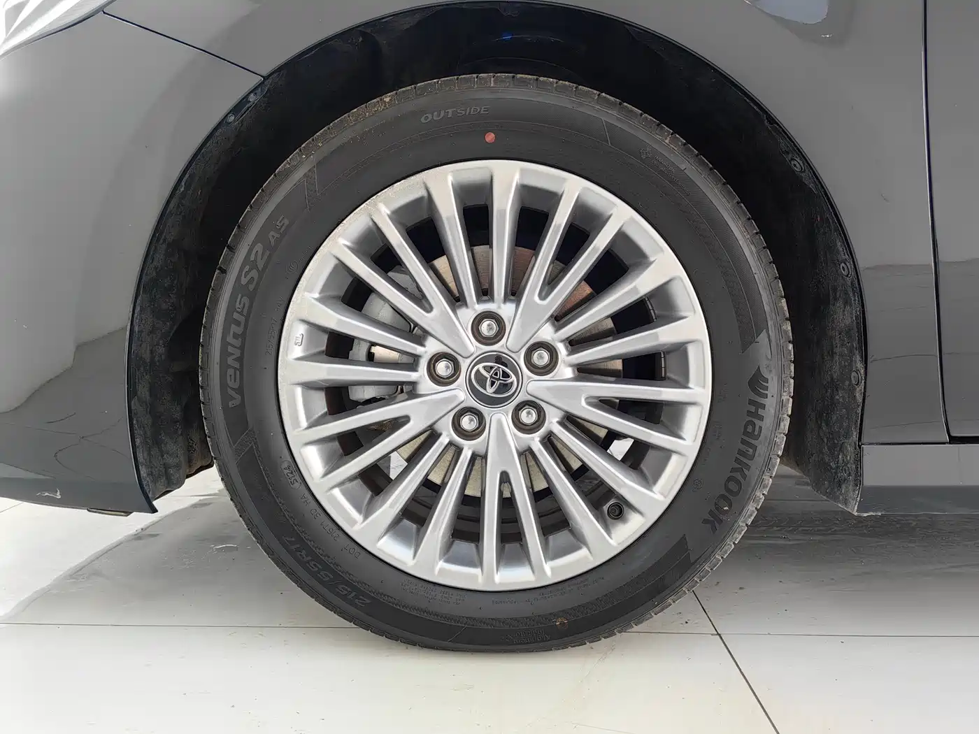 Toyota Camry 2024 Hybrid 2.0HGVP Luxury Edition фото 12