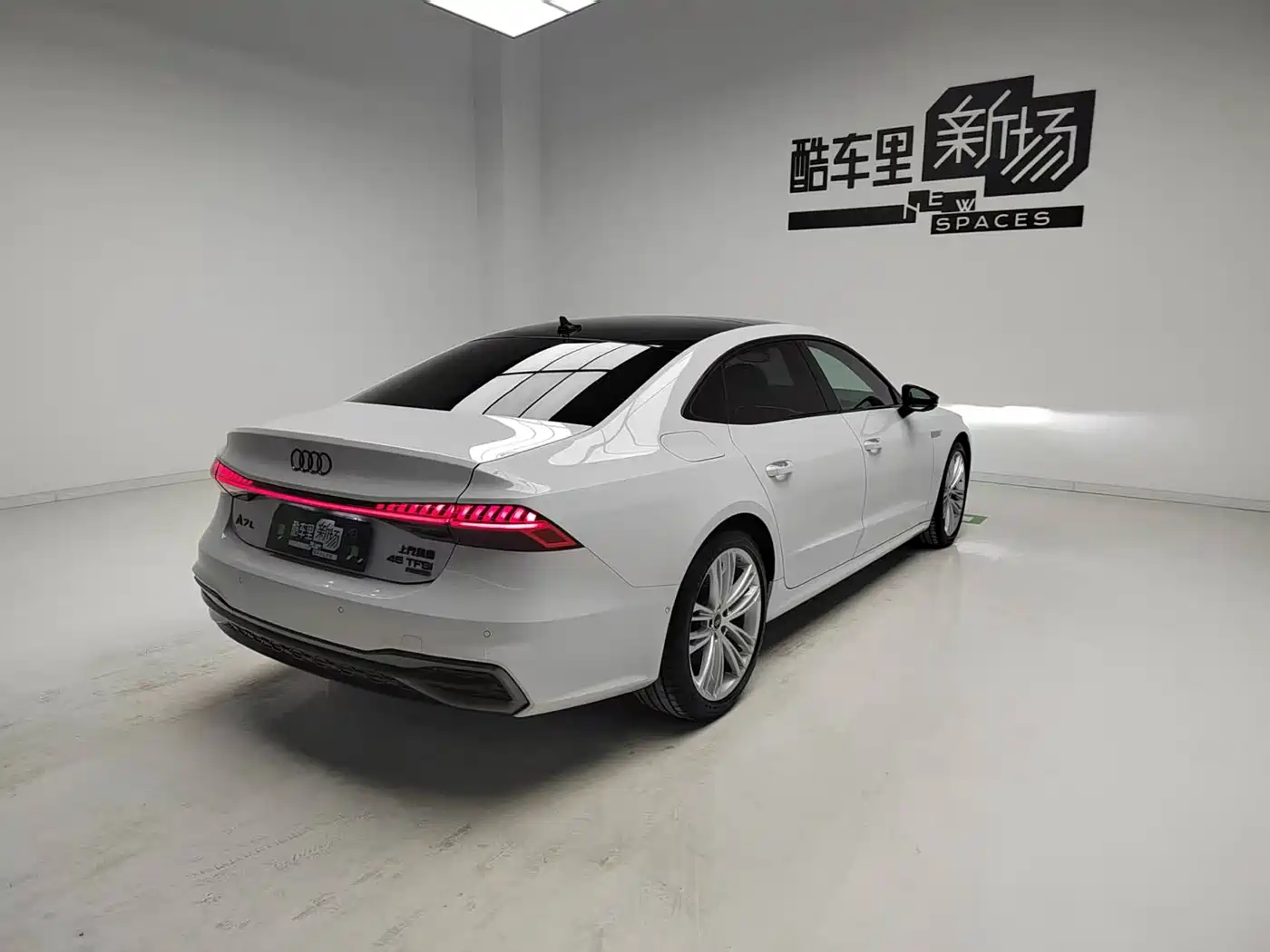 AUDI A7L