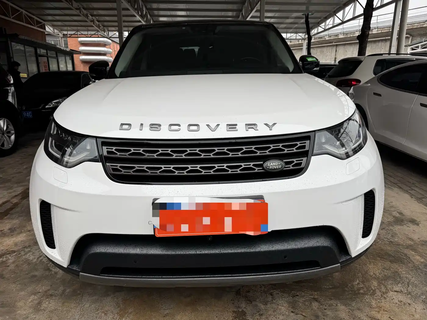 Land Rover Discovery 2017 3.0 SC V6 SE фото 2