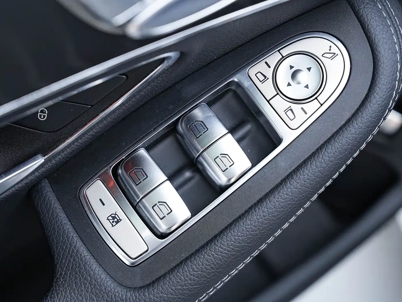 Mercedes-Benz C-Class 2018 C 180 L Fashion Sport Edition фото 23