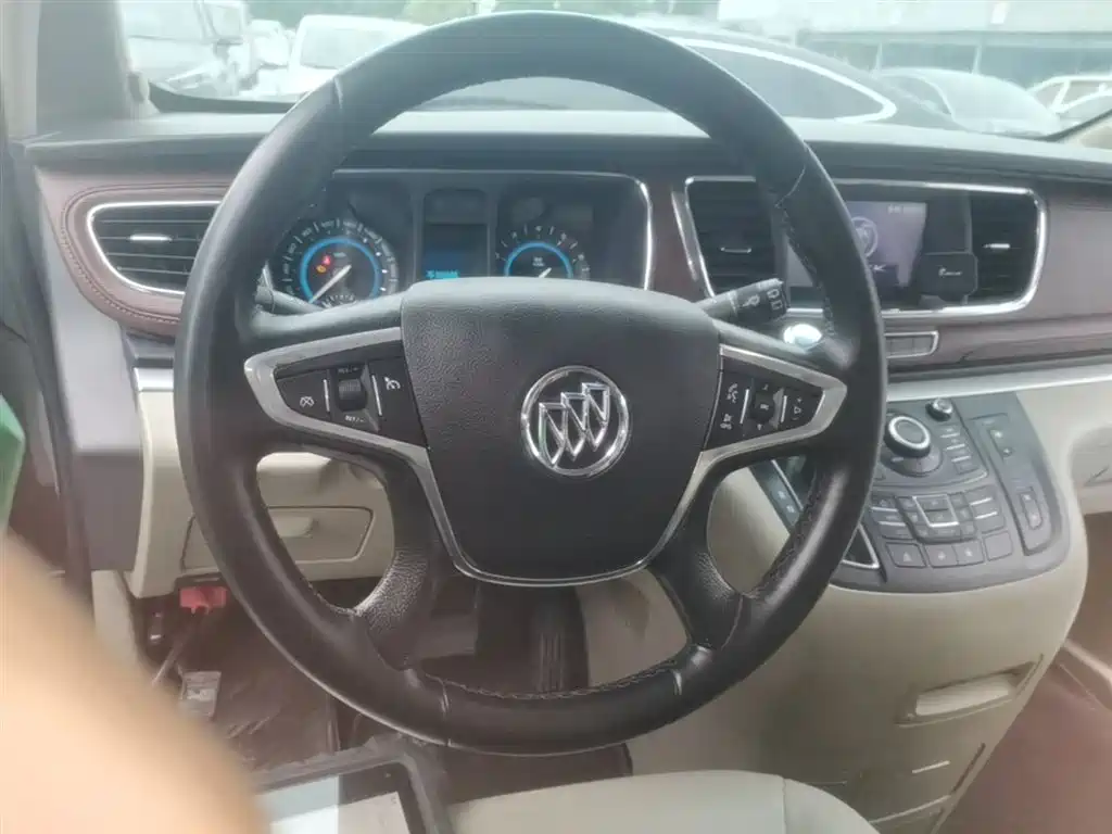Buick GL8 2014 3.0L XT Luxury Business Flagship фото 11