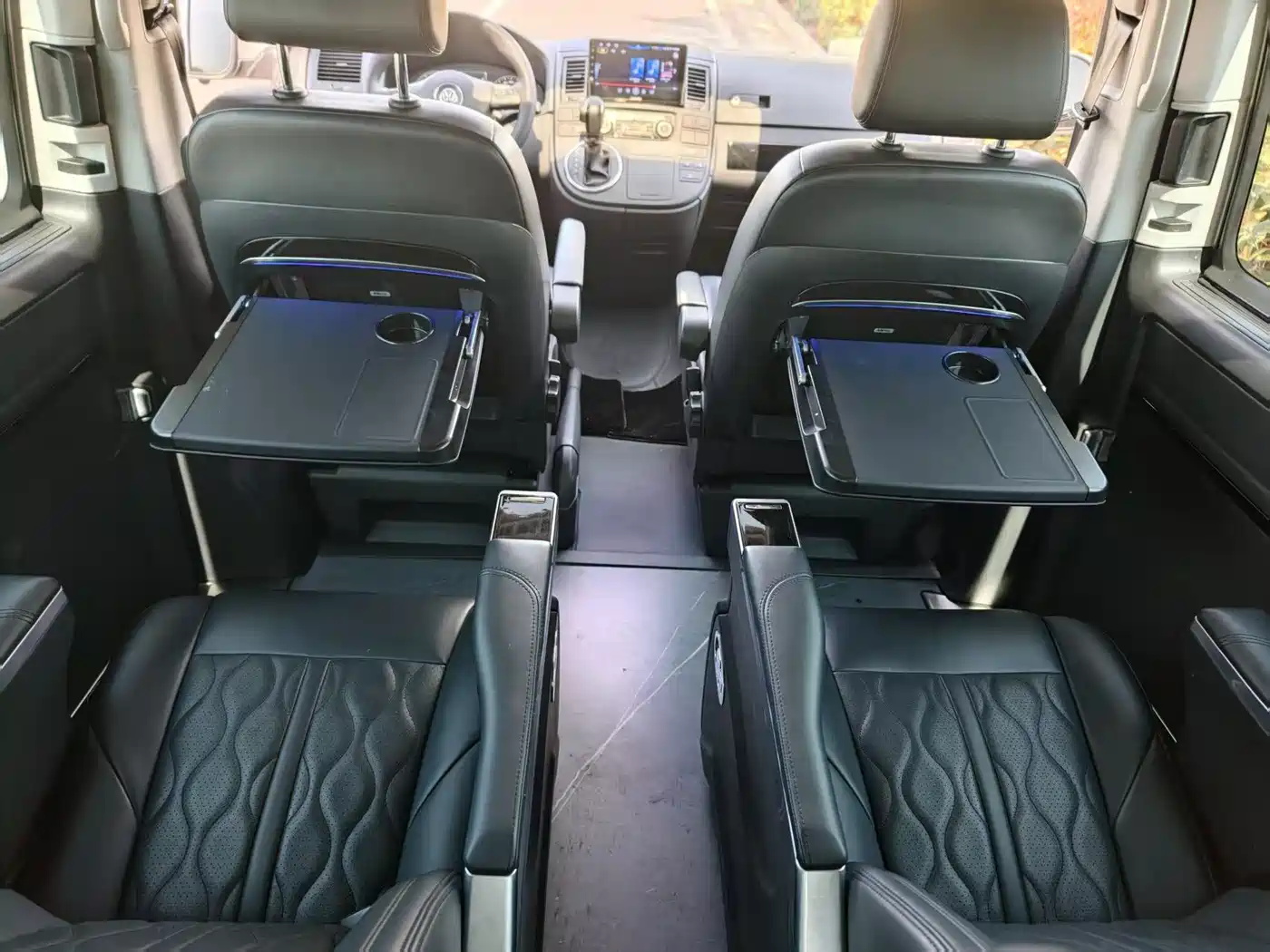Volkswagen Multivan 2015 2012 2.0TSI 2WD Luxury Edition