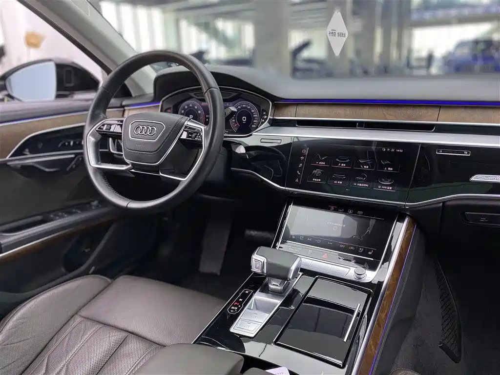 Audi A8 2019 Facelift Plus A8L 55 TFSI quattro Luxury фото 14