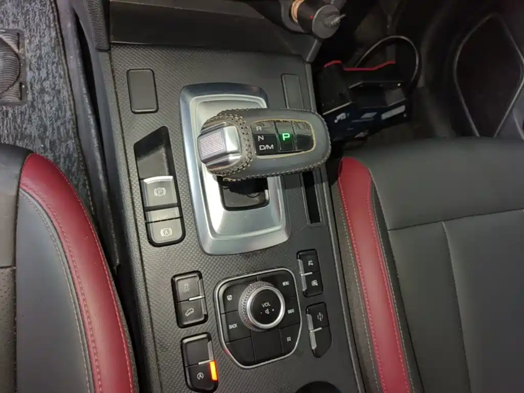 Haval H6 Coupe 2020 2020 Smart Connect Edition 1.5T Automatic 2WD Luxury Smart Connect