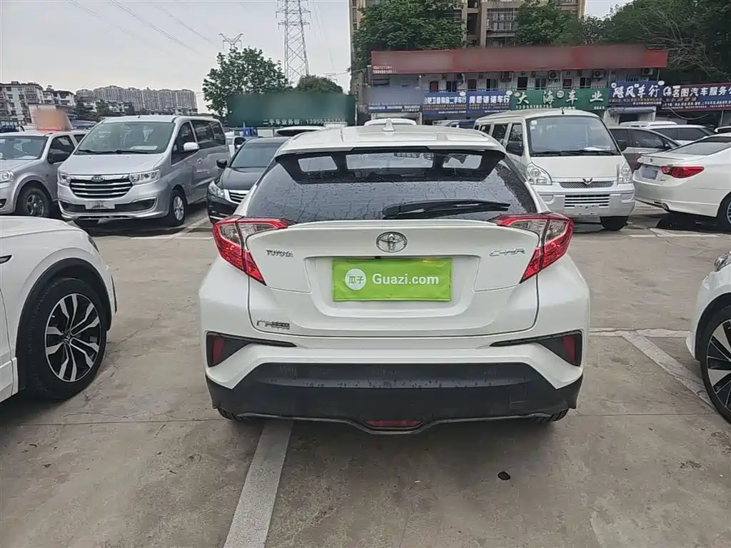 Toyota C-HR 2020 Model 2.0L Leading фото 6