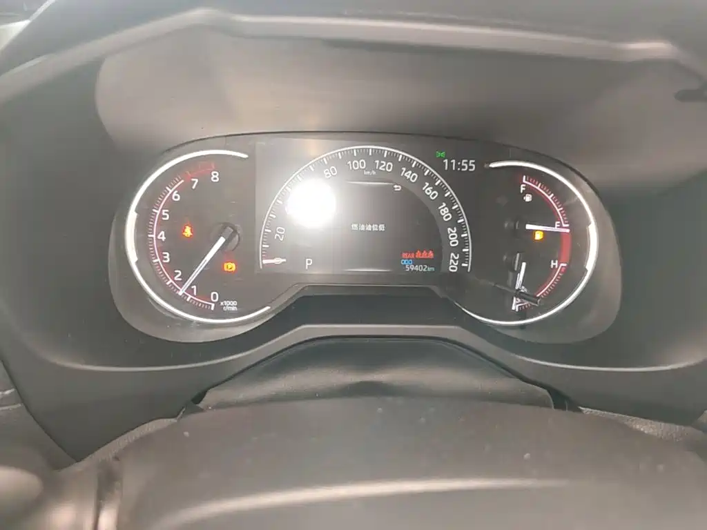 Photo 8 - Toyota RAV4 Rongfang