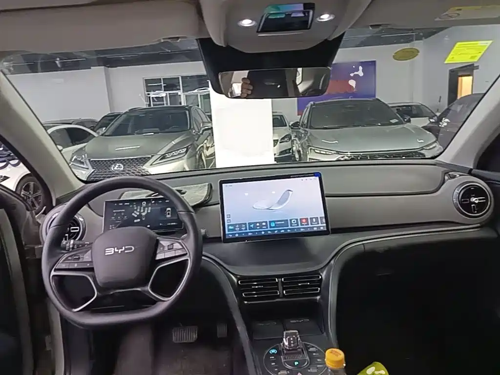 BYD Seal 05 DM-i 2025 DM-i Smart Drive Edition 115KM Honor фото 6