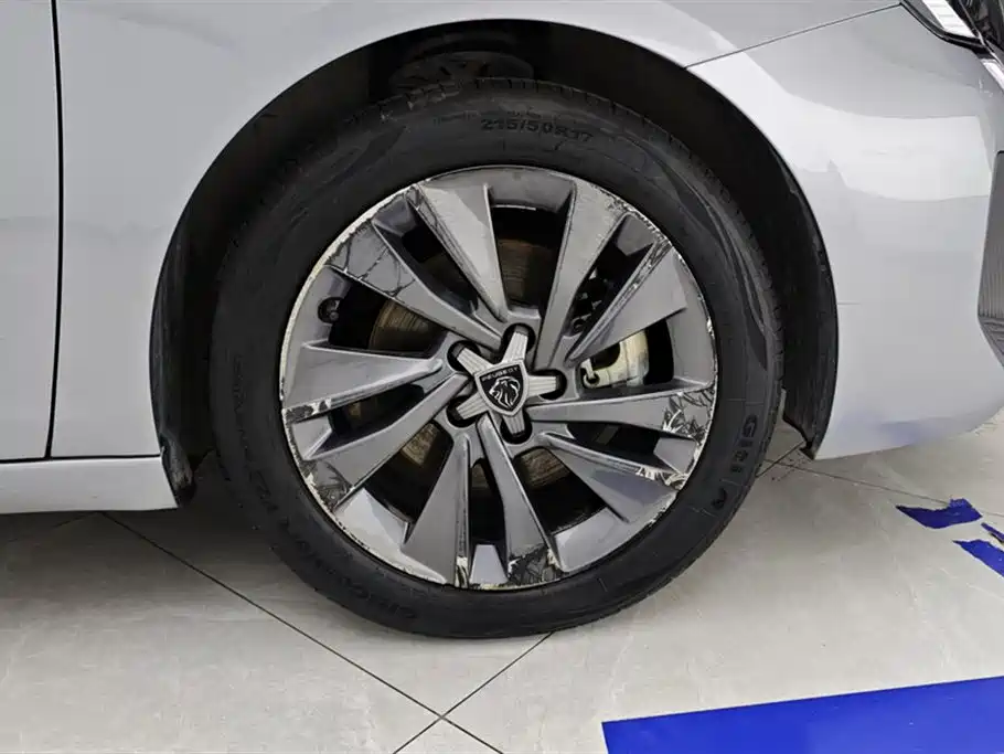 Peugeot 408 2022 1.6T Progressive Edition фото 6