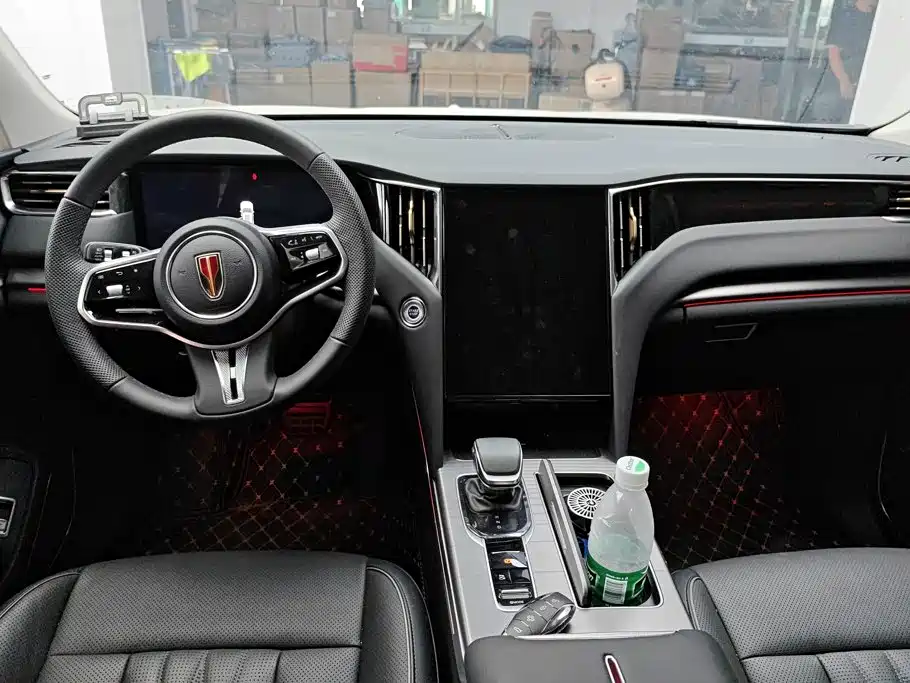 Hongqi HS7 PHEV 2025 2024 2.0T PHEV 4WD Flagship Edition 6-seater