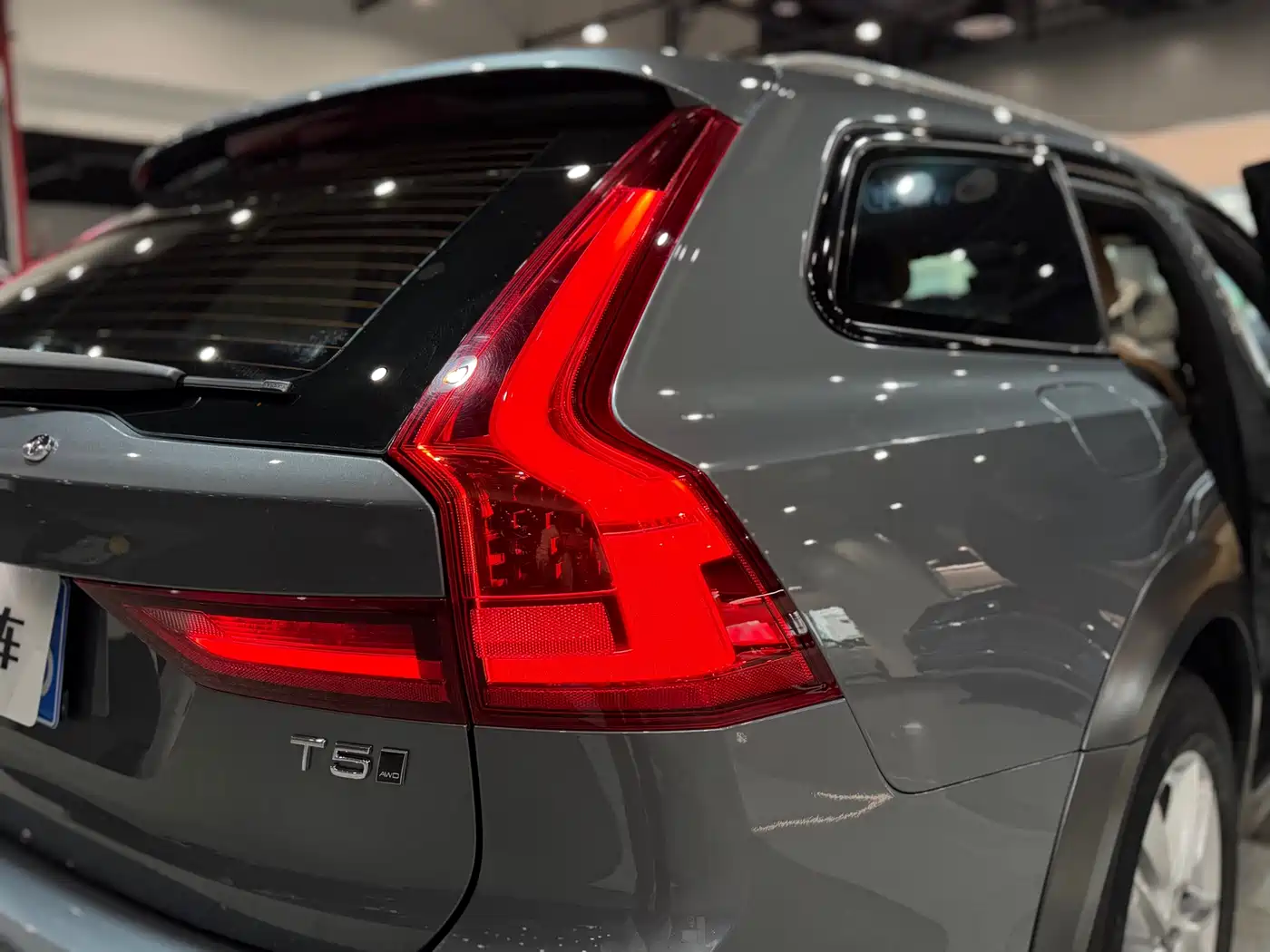 Volvo V90 2018 2017 Cross Country T5 AWD Smart Edition
