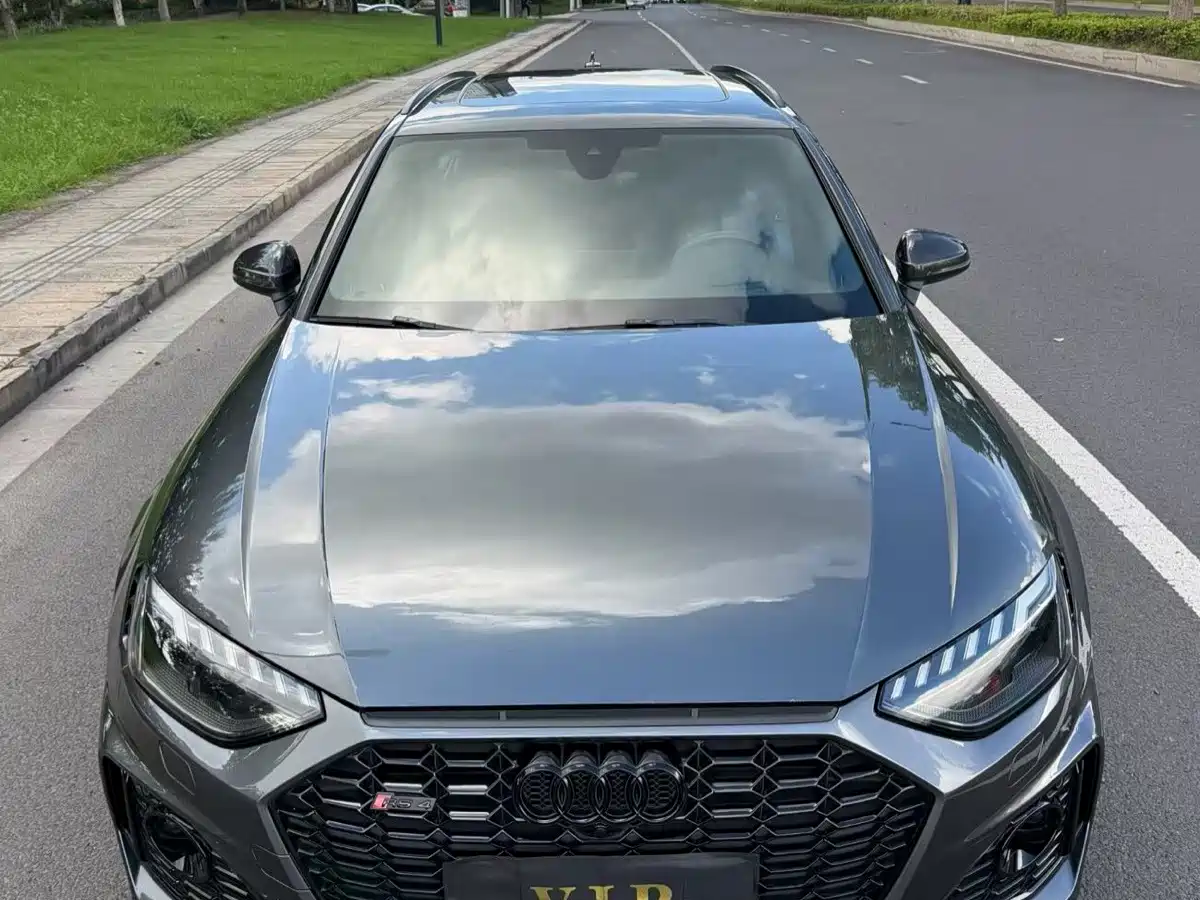 Audi RS 4 2021 2021 RS4 Avant Obsidian Edition