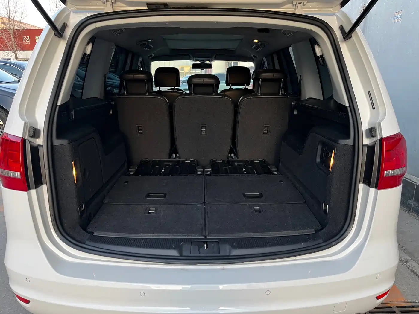 Volkswagen Sharan 2013 1.8TSI Comfort Euro IV фото 12