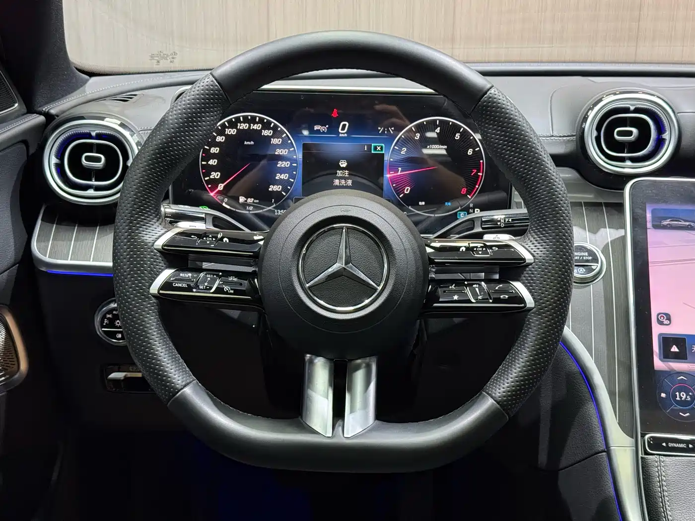 Mercedes-Benz C-Class 2023 Facelift II C 260 L Night Edition фото 16