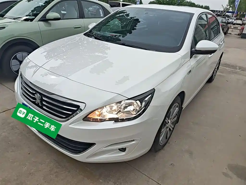 Peugeot 408 2016 1.6T Automatic Luxury Edition фото 2