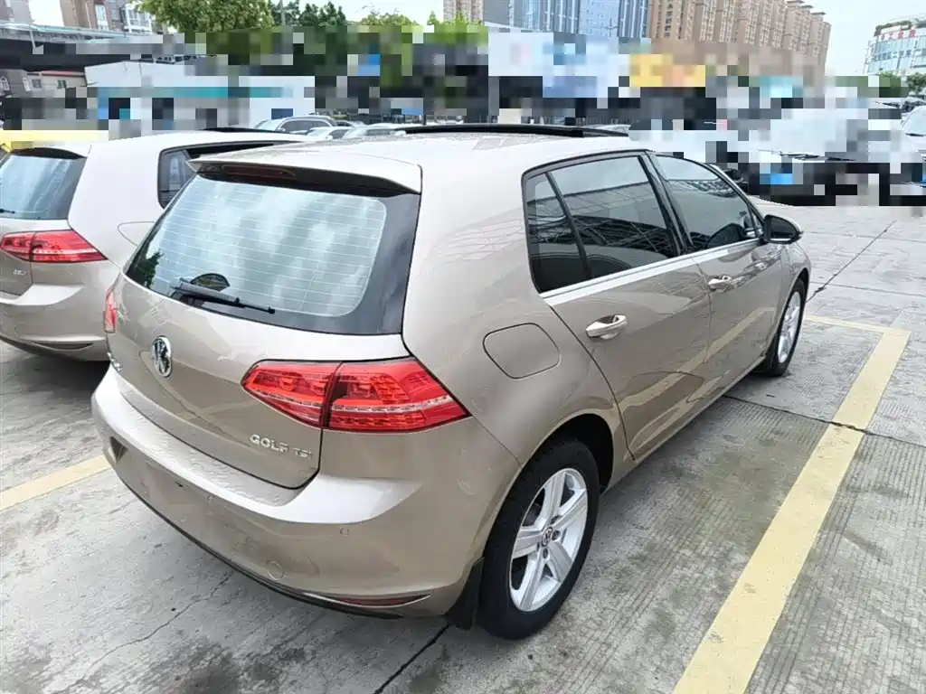 Volkswagen Golf 2015 1.4TSI Automatic Luxury фото 7