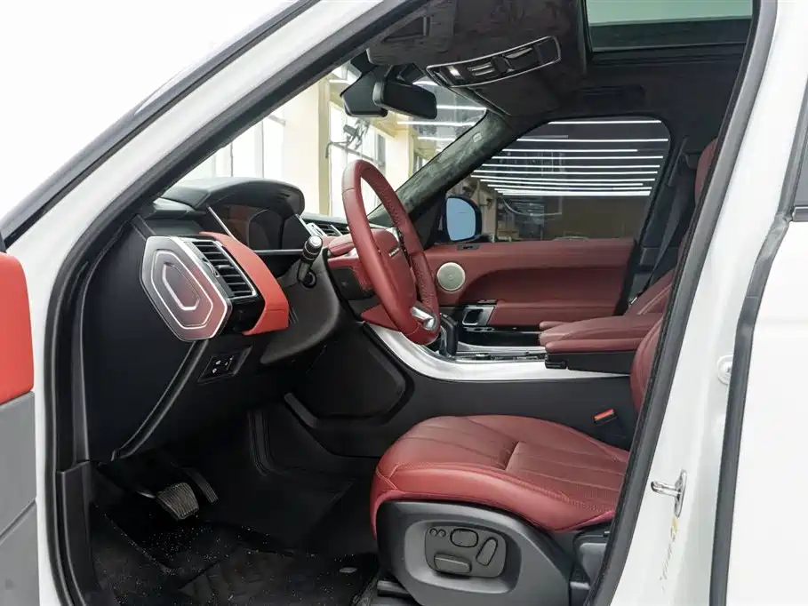Land Rover Range Rover Sport 2015 3.0 SC V6 HSE фото 21