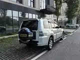 صورة 5 - Mitsubishi Pajero (Import)