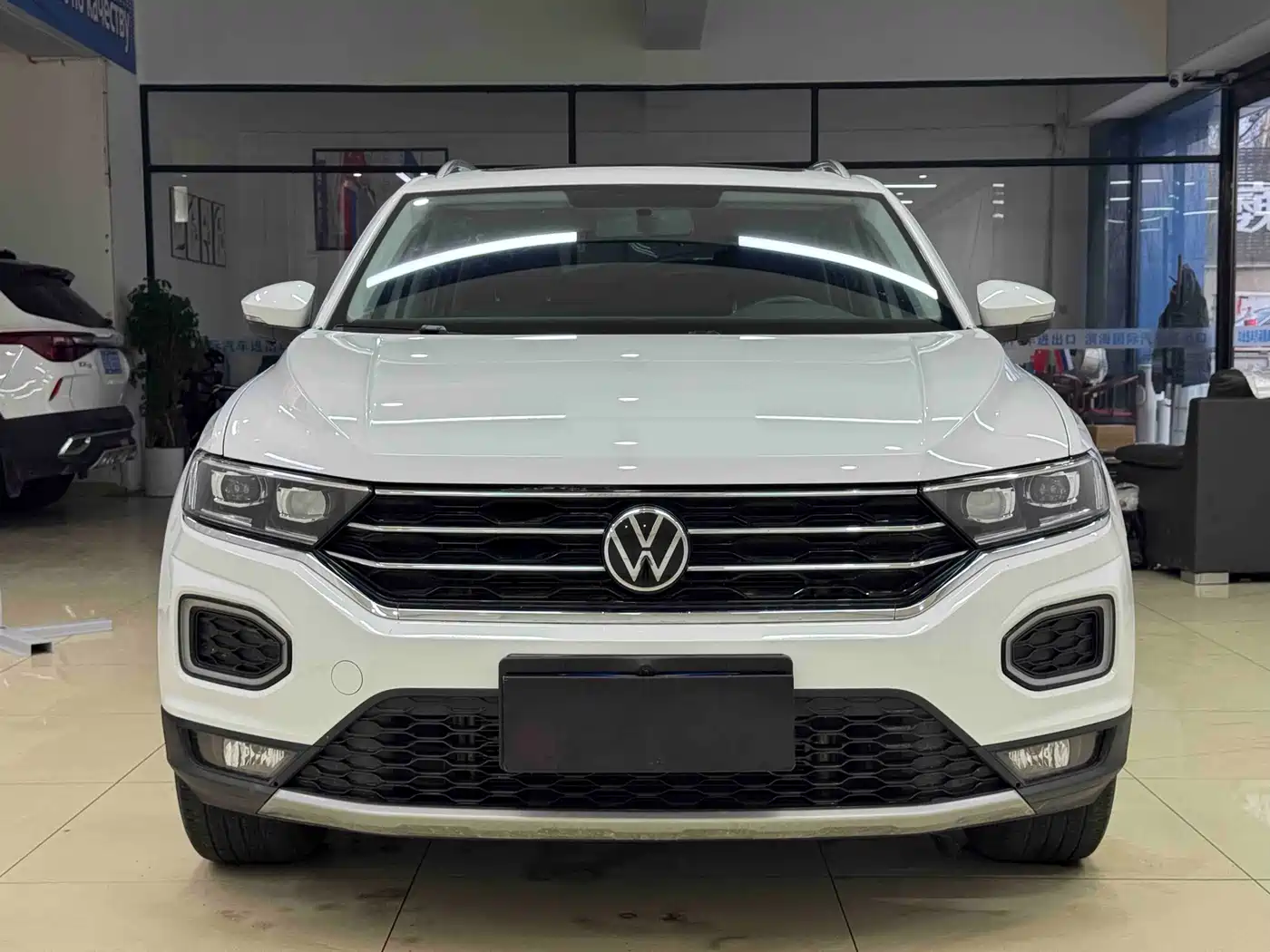 Volkswagen T-ROC 2022 280TSI DSG 2WD Elite PLUS фото 2