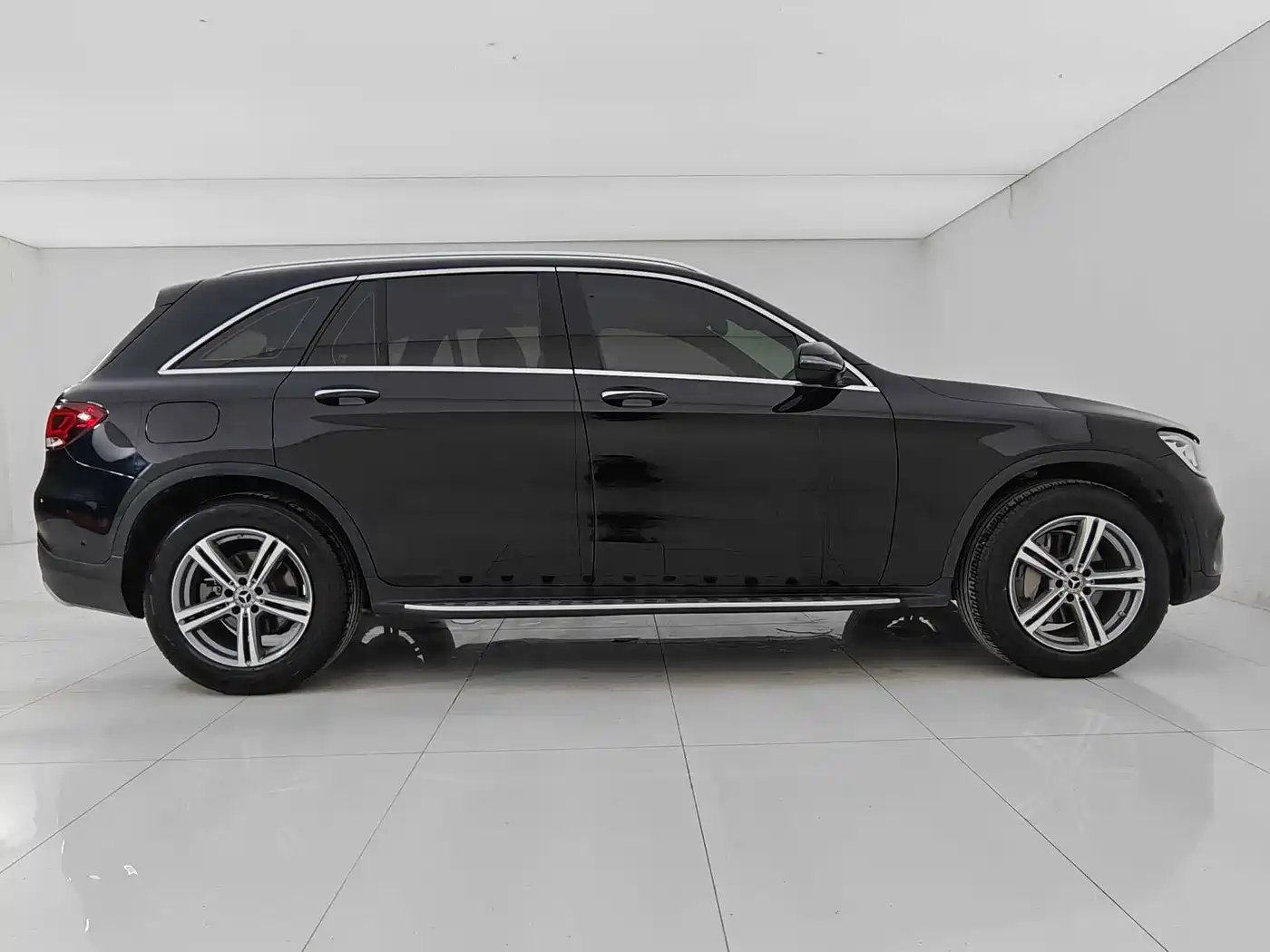 Mercedes-Benz GLC 2021 GLC 260 L 4MATIC Sporty фото 17