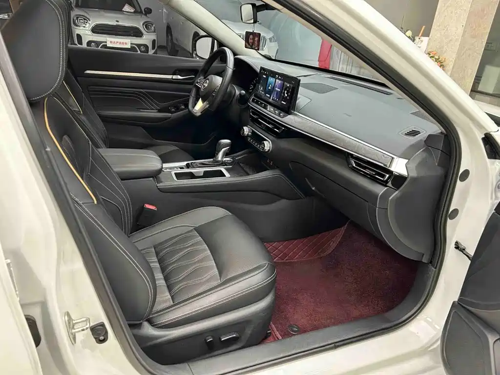 Nissan Teana 2024 2022 2.0L XL-Upr Premium Edition