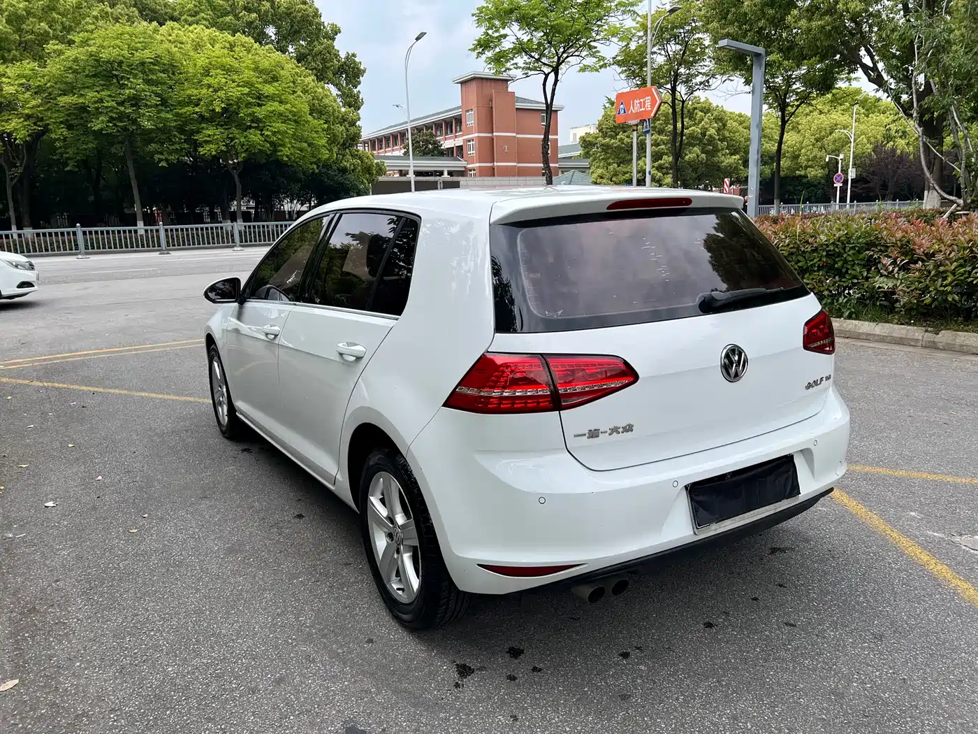 Volkswagen Golf 2015 1.4TSI Automatic Comfort фото 5