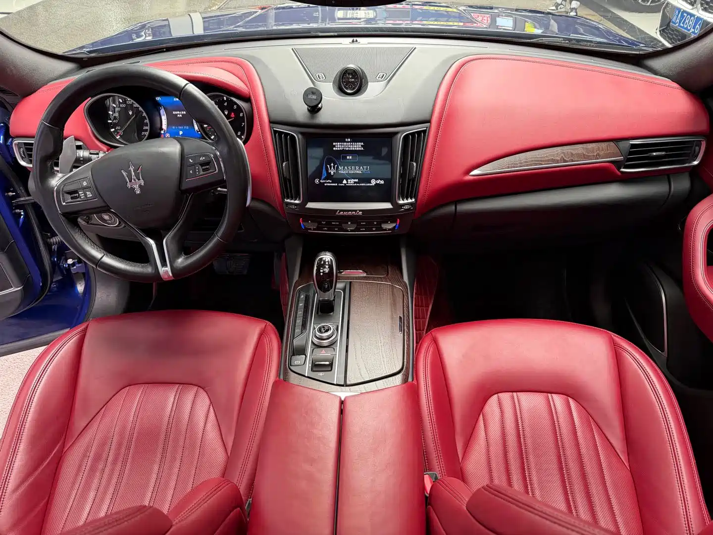 Photo 13 - Maserati Levante