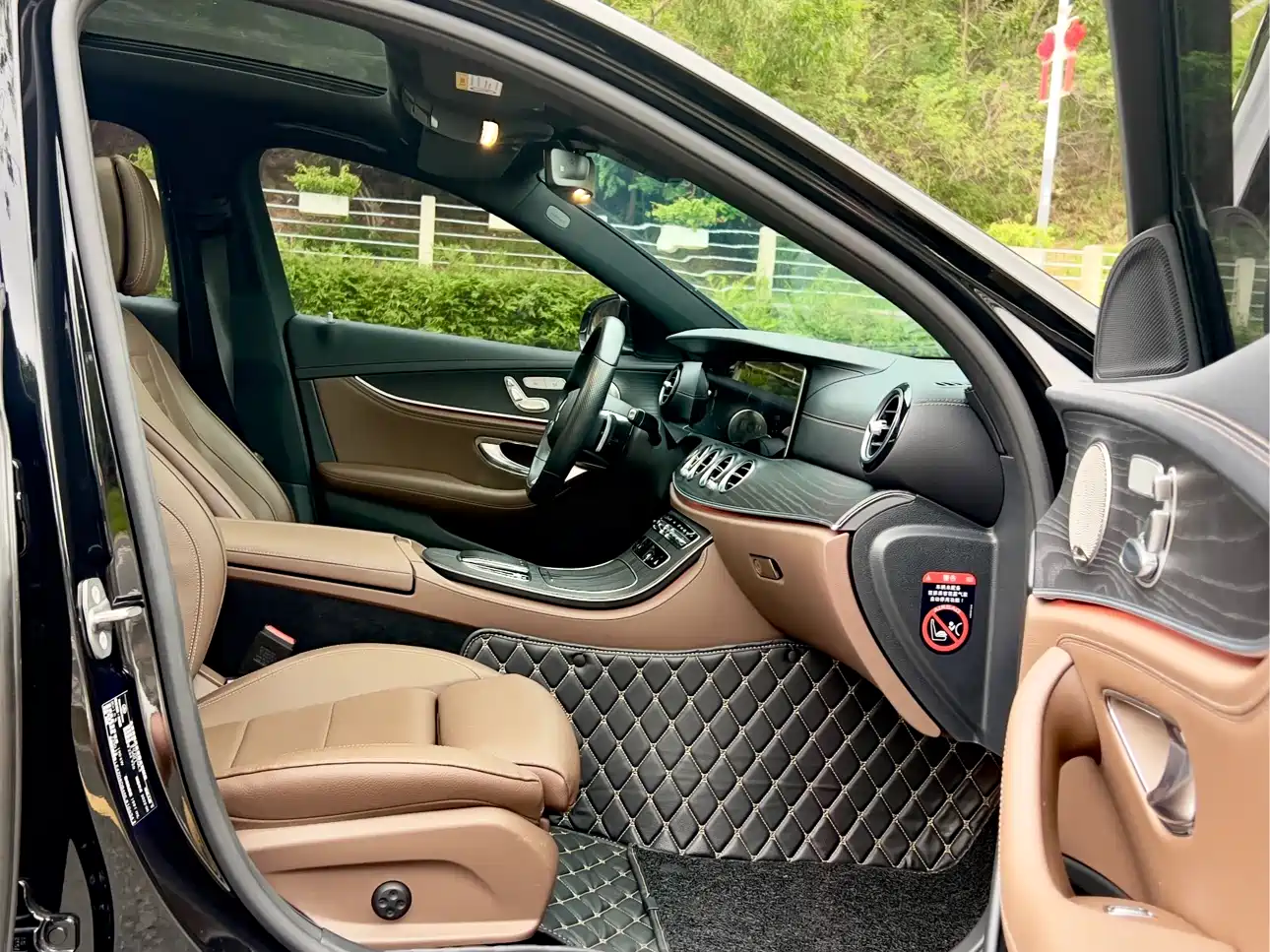 Mercedes-Benz E-Class 2022 Second Facelift E 300 L Sport Luxury фото 9