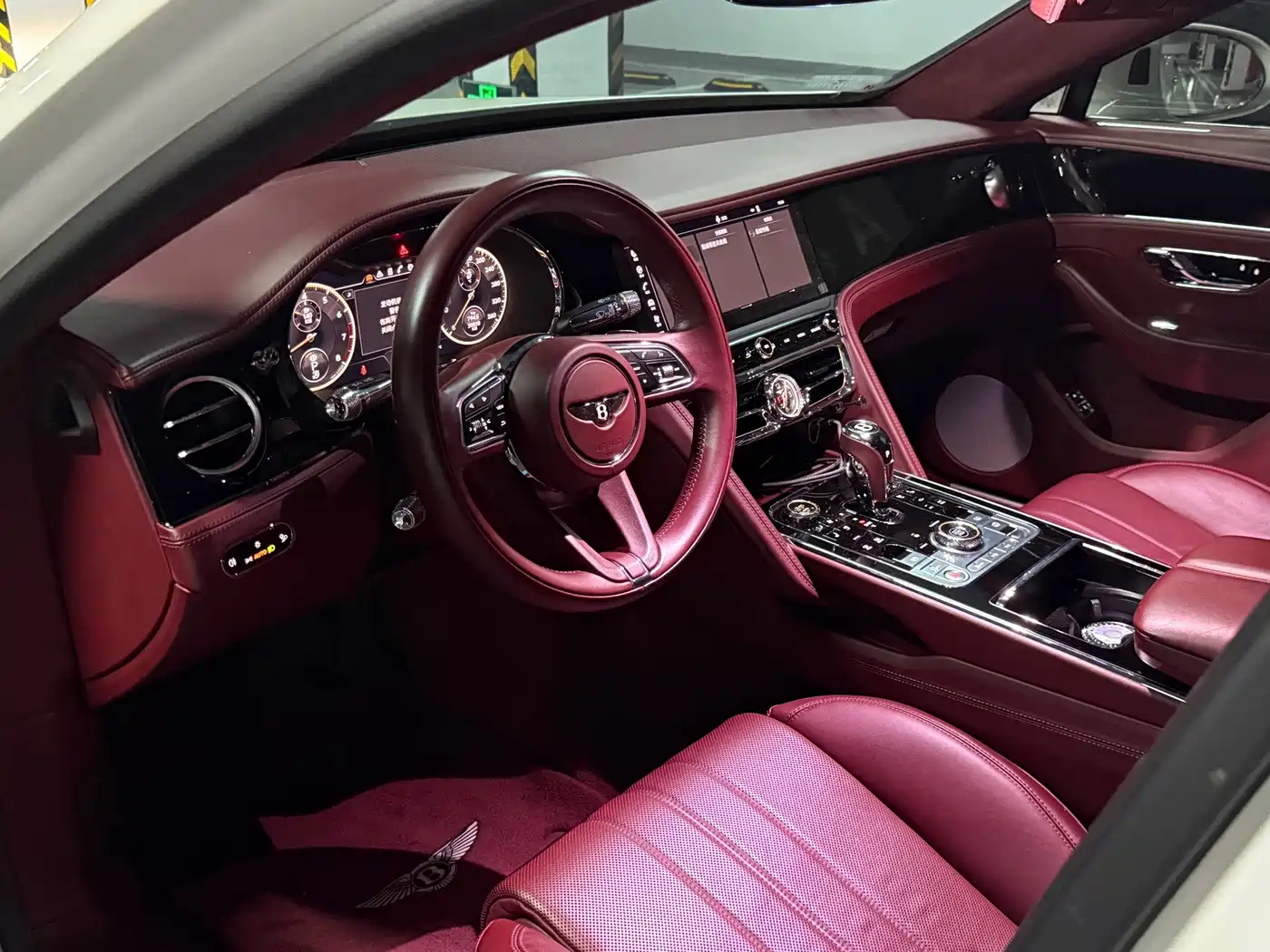 Фото 5 - Bentley Flying Spur
