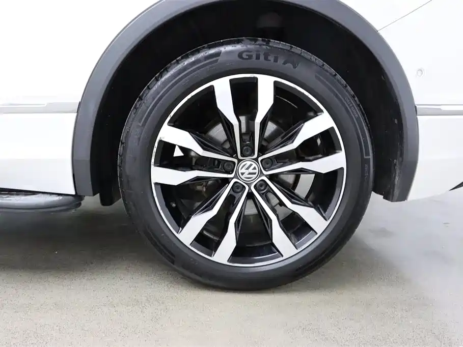 Volkswagen Tiguan L 2019 330TSI Automatic 2WD R-Line Flagship Edition China VI фото 33