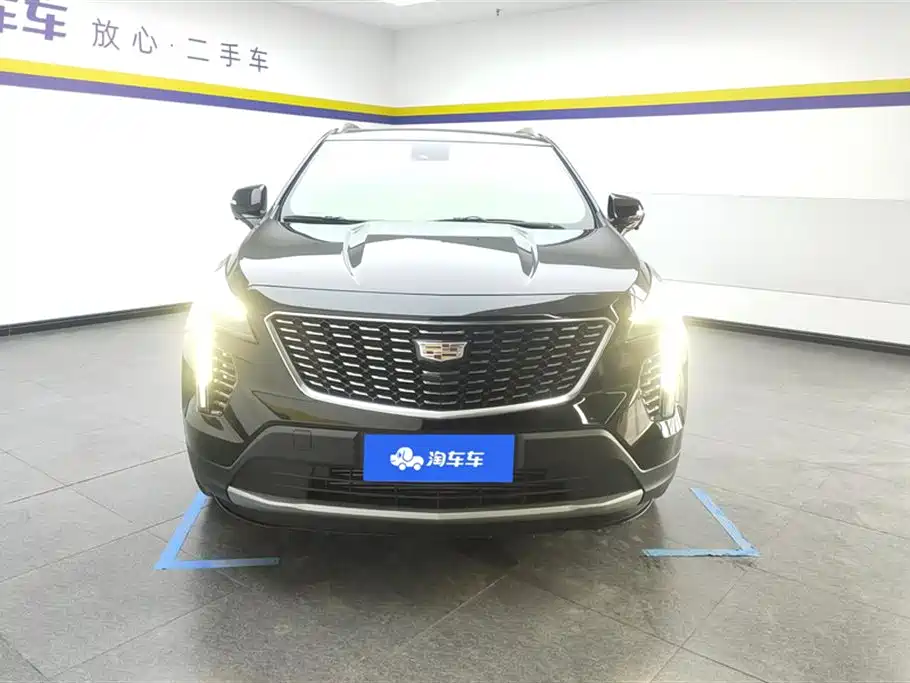 Cadillac XT4 2022 28T FWD Luxury фото 2