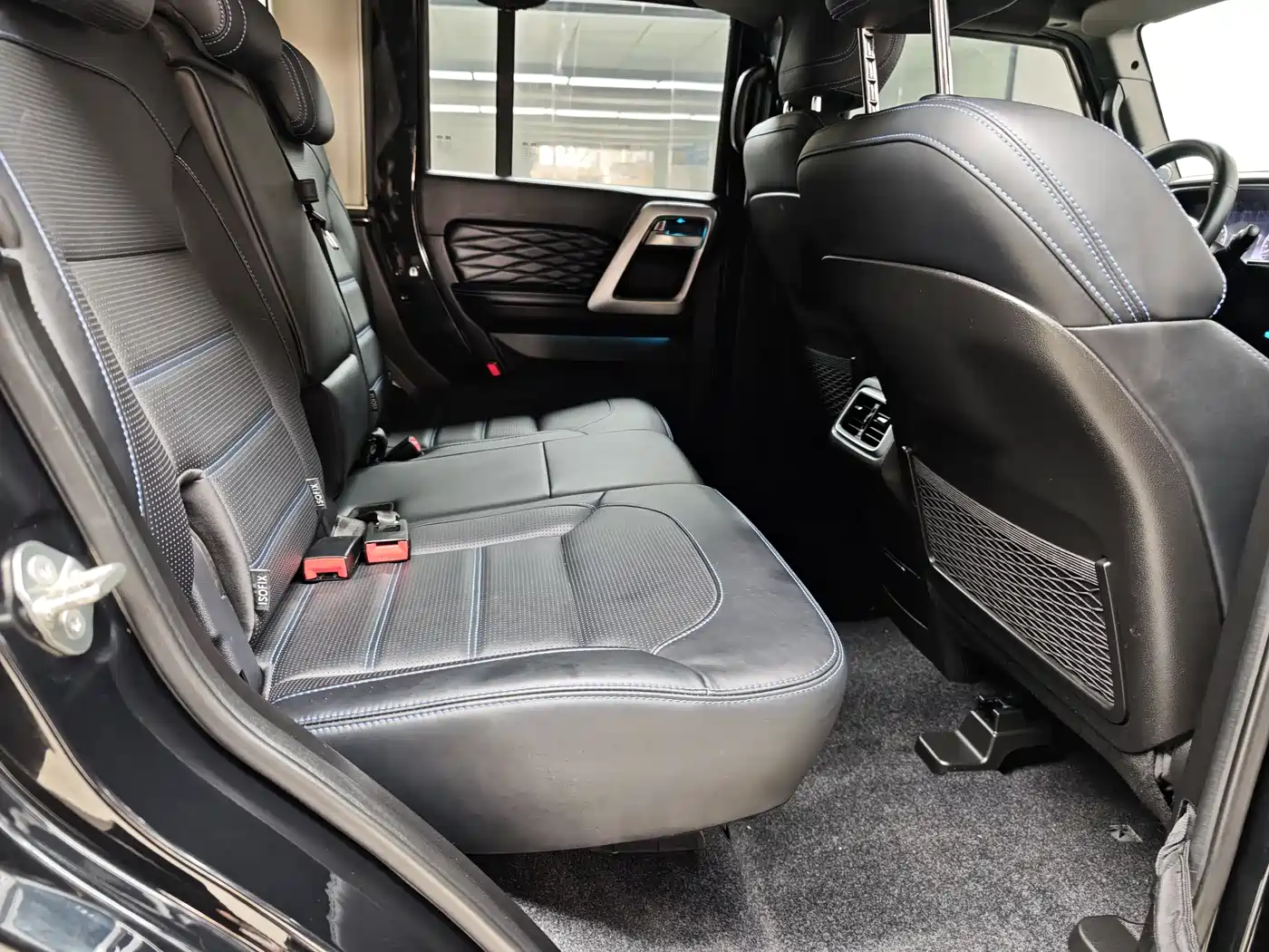 BAIC ORV Beijing Offroad BJ40 2023 2.0T Auto 4WD Urban Hunter Knight Edition фото 9
