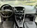 Фото 2 - Ford Focus
