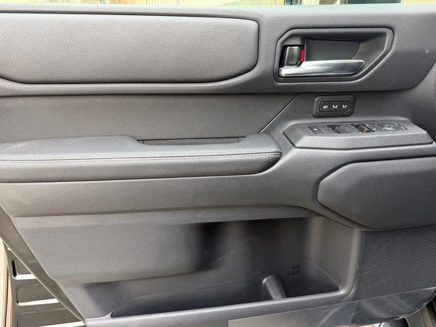 Toyota Prado 2025 2.4T Wild WX Edition 6-Seater фото 9