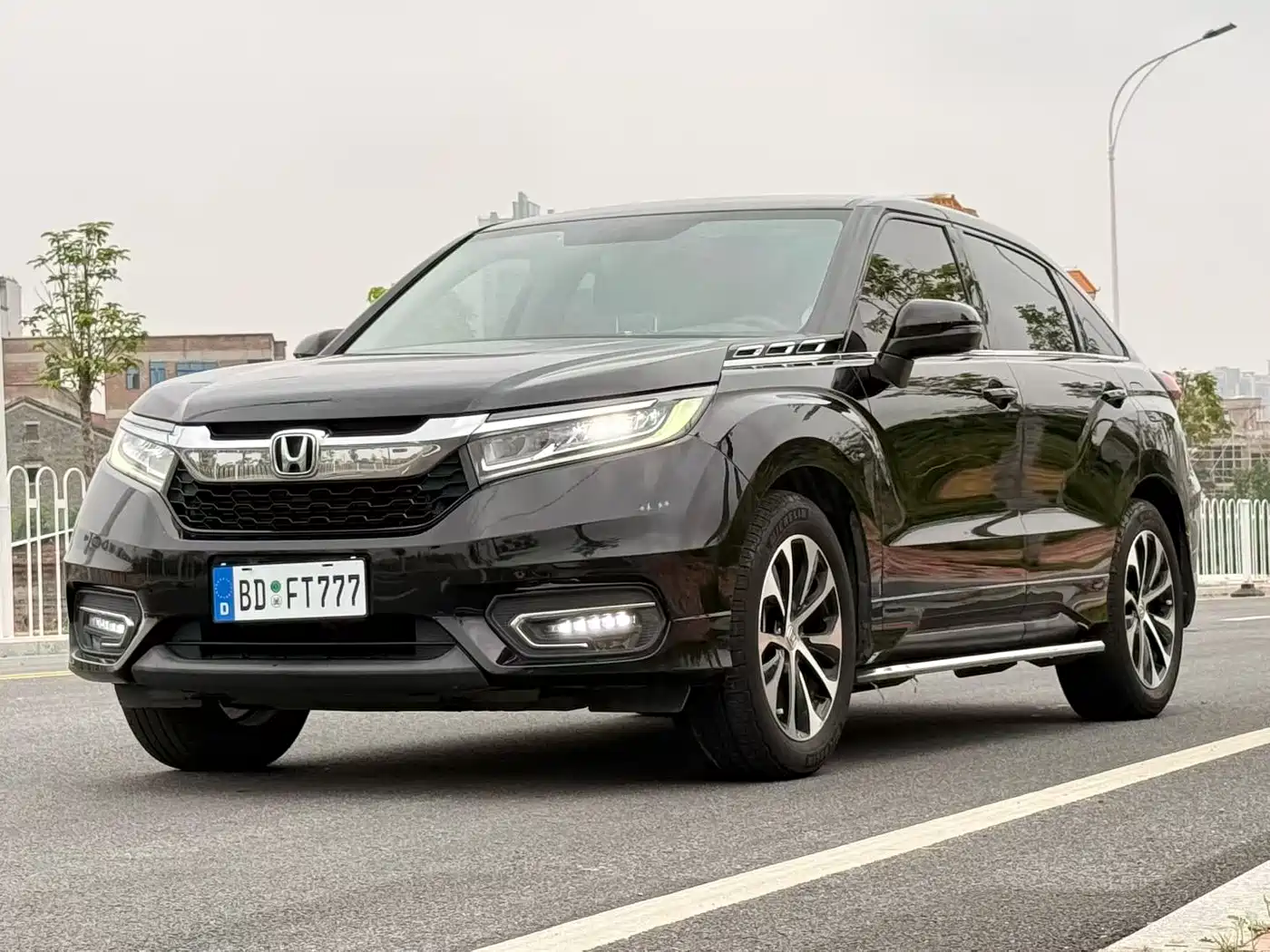 Honda Avancier 2017 2017 240TURBO 2WD Premium Edition