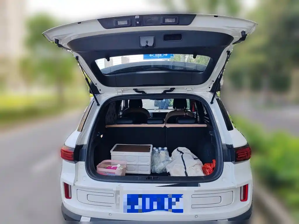 Geely ICON 2023 2023 Model 1.5TD Chocolate Deluxe Edition