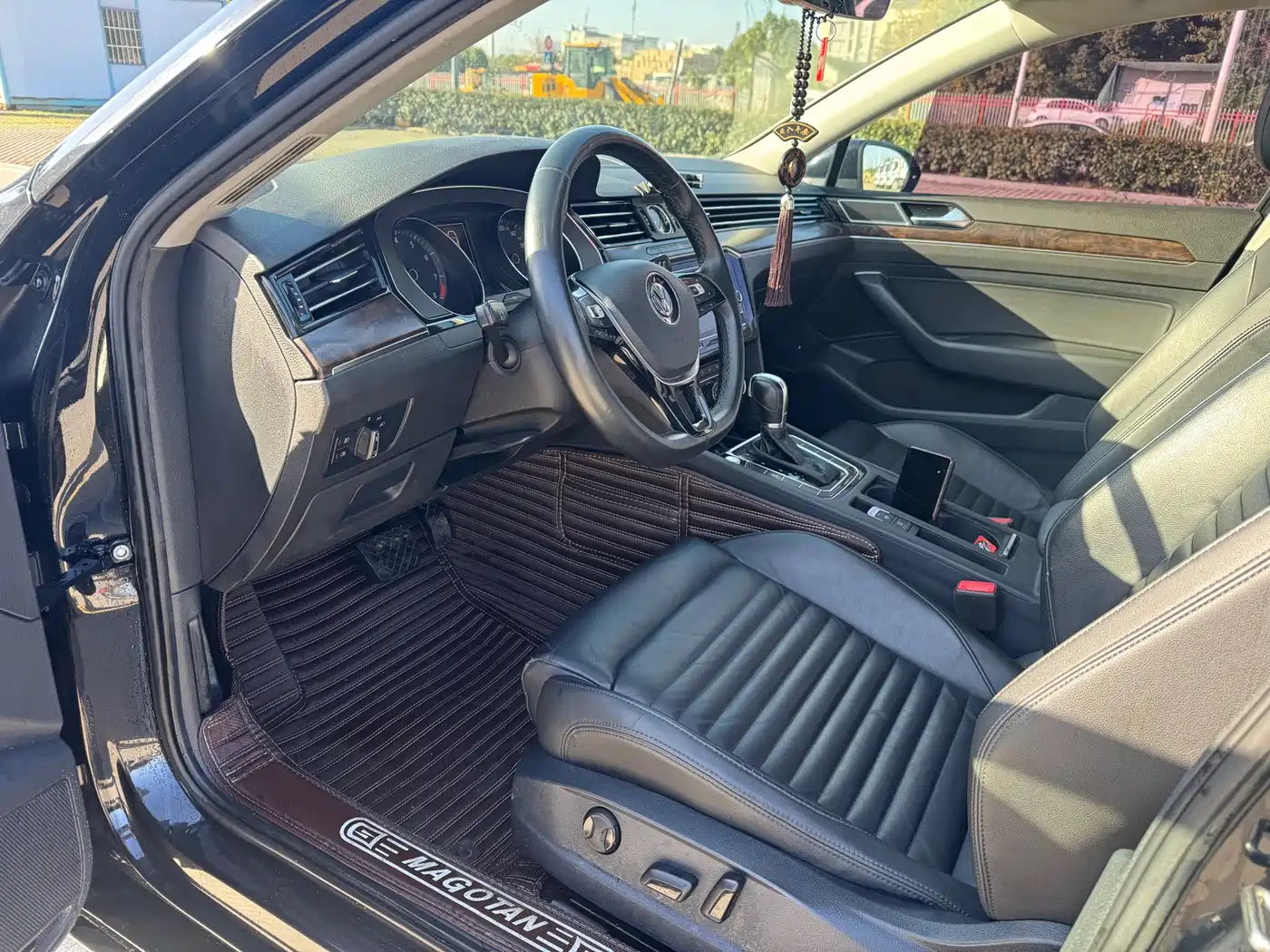 Volkswagen Magotan 2018 Facelift 330TSI DSG Luxury фото 10
