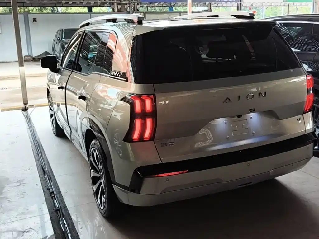 Aion V 2025 2024 Aion T-Rex 650 Smart Luxury Edition