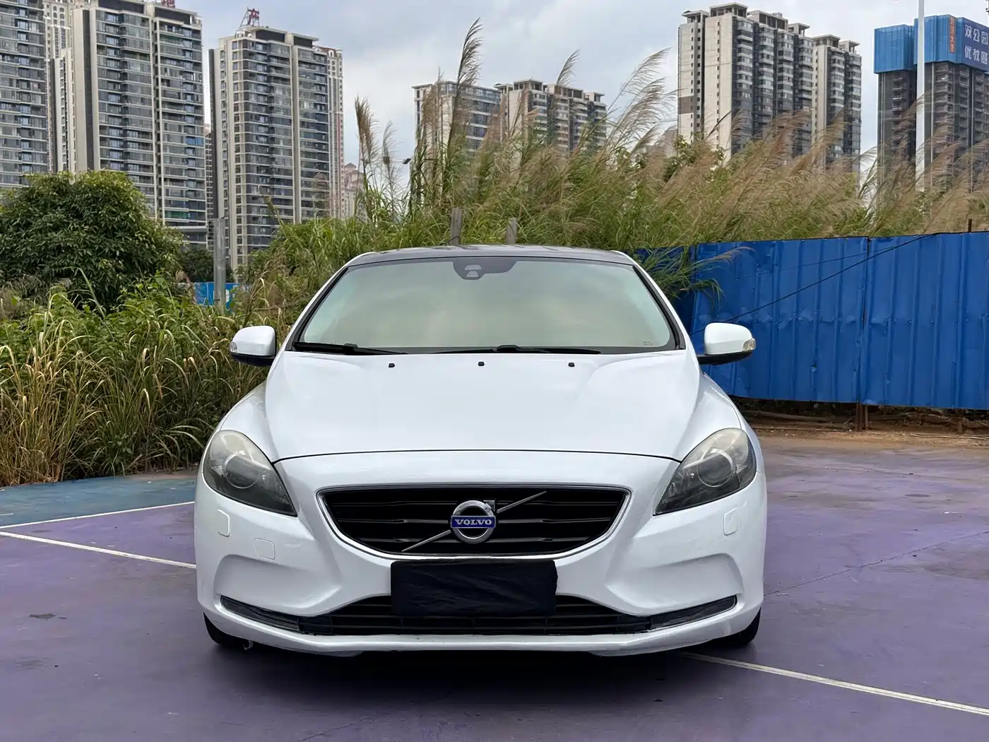 Фото 2 - Volvo V40