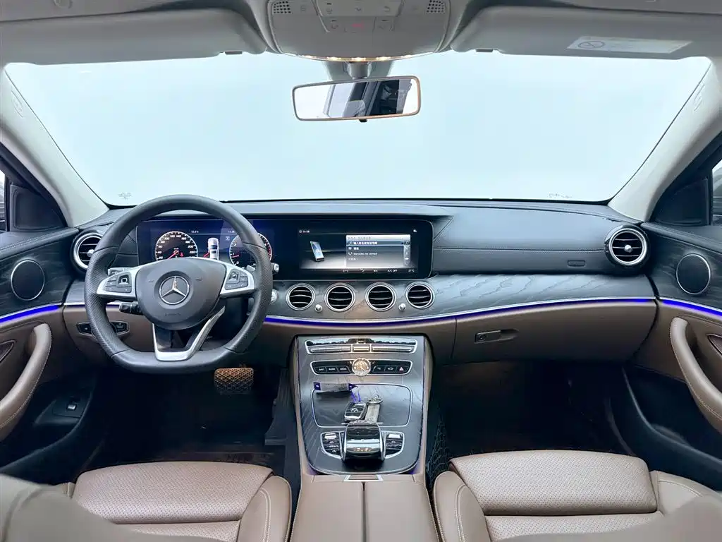 Mercedes-Benz E-Class 2018 E 200 L Sport фото 13