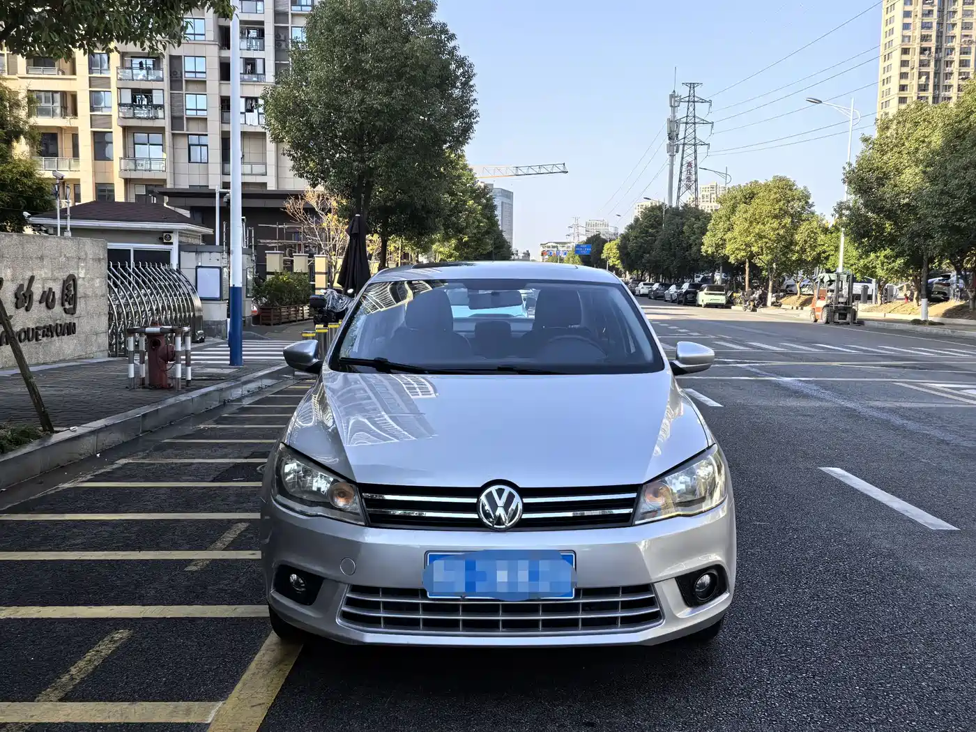 Volkswagen Jetta 2015 1.6L Automatic Luxury фото 2