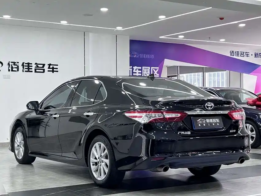 Toyota Camry 2021 2.0G Luxury Edition фото 7