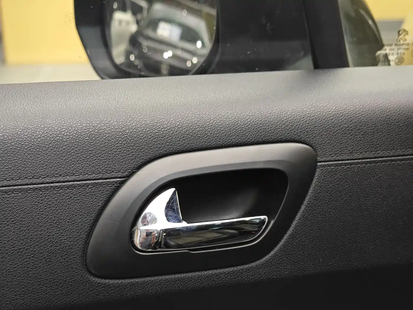 Peugeot 3008 2015 2.0L Automatic Trend Edition фото 9