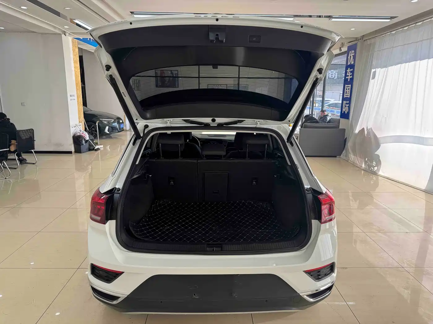 Volkswagen T-ROC 2021 280TSI DSG 2WD Comfort Smart Connect Edition фото 19
