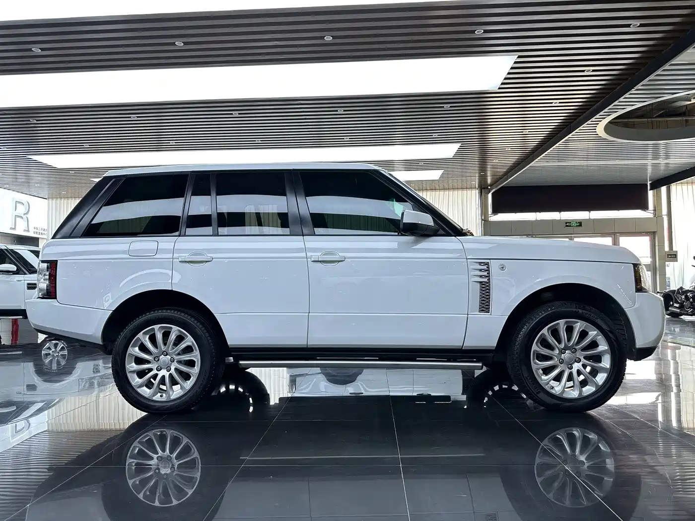 Land Rover Range Rover 2012 2012 5.0 NA V8