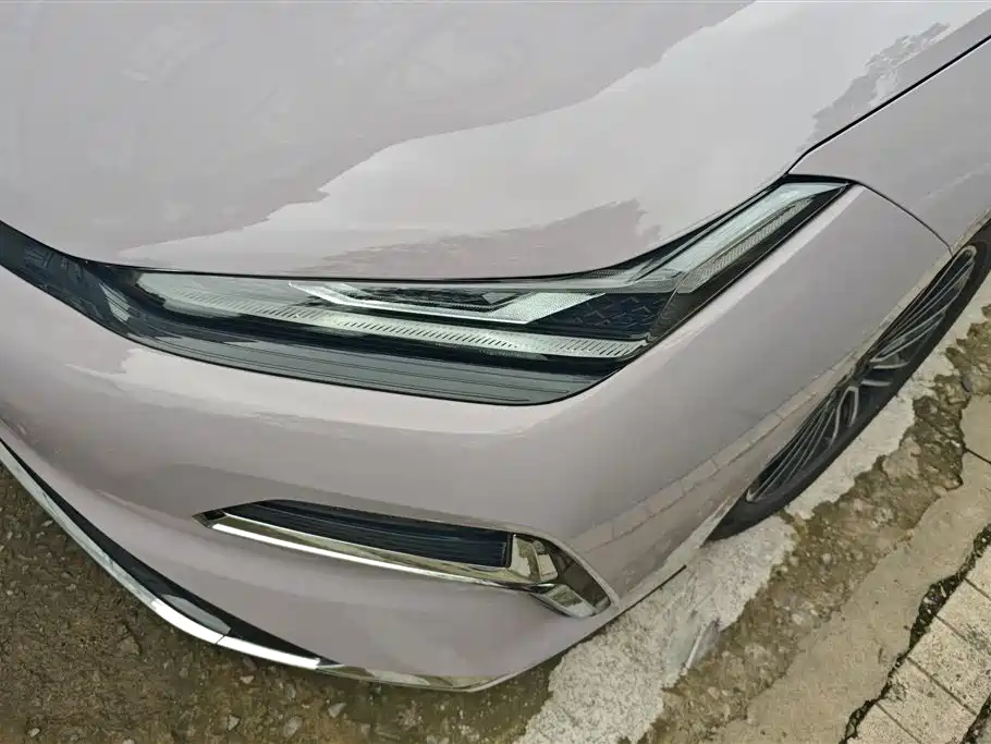 GEELY GALAXY GALAXY SPARKLE 8