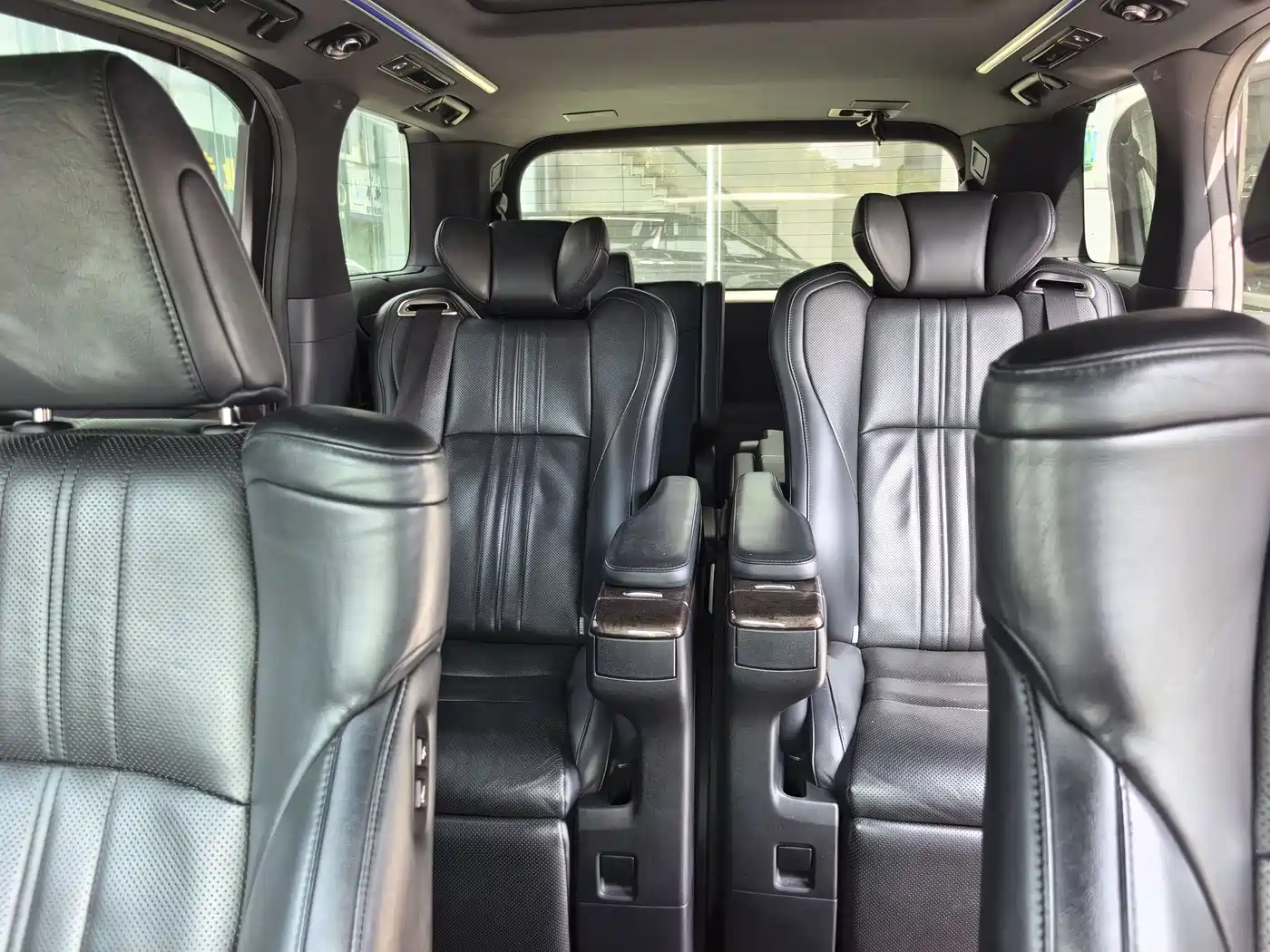 Toyota Alphard 2018 Facelift 3.5L Premium Edition фото 11