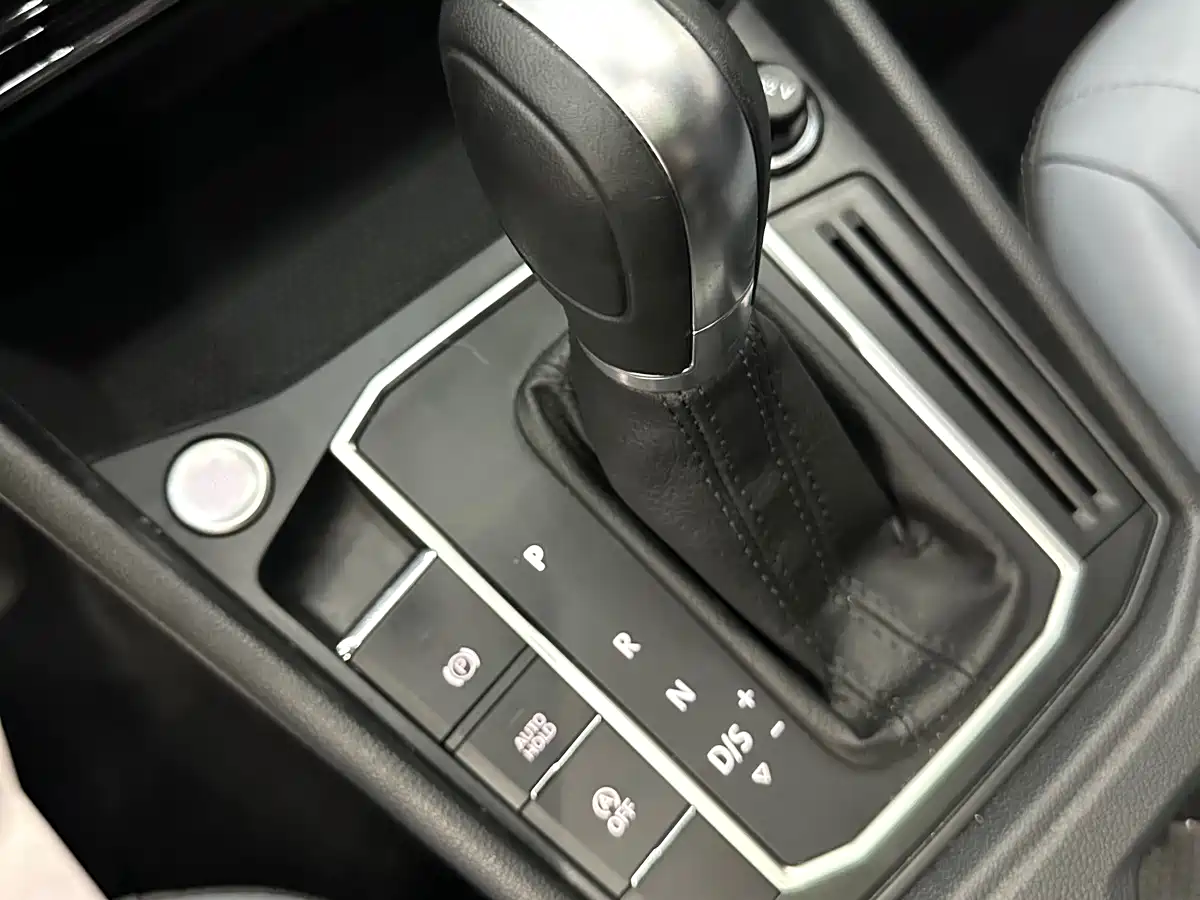 Фото 14 - Volkswagen Lavida