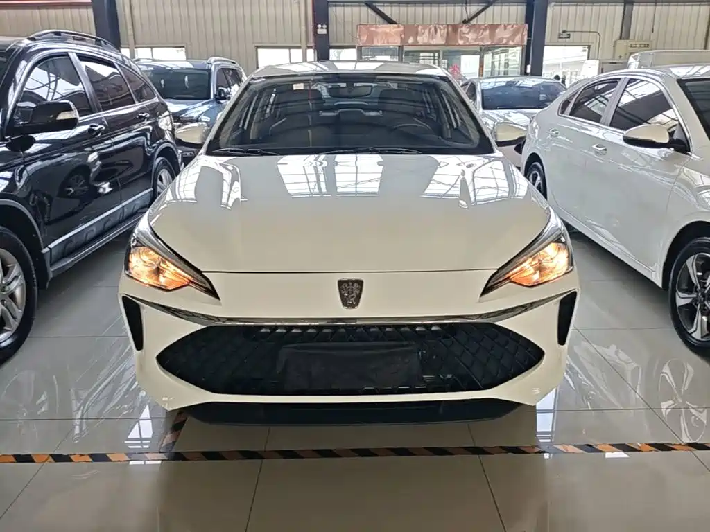 Фото 3 - Roewe i5